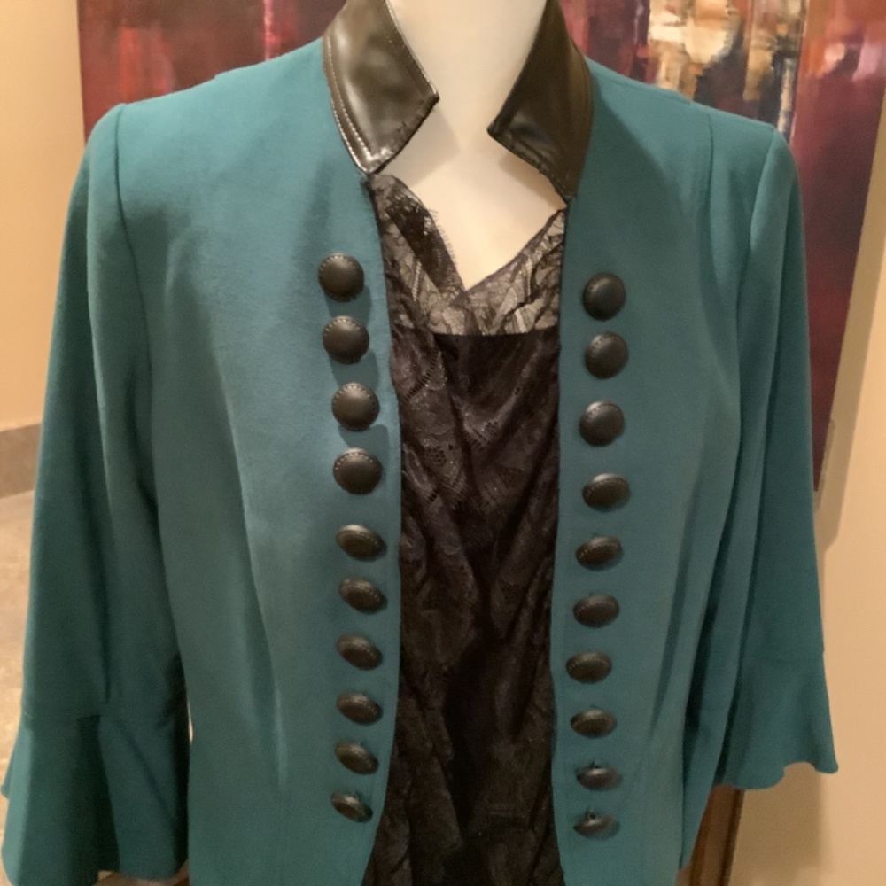 Insight size 2 jacket. - Picture 3 of 10
